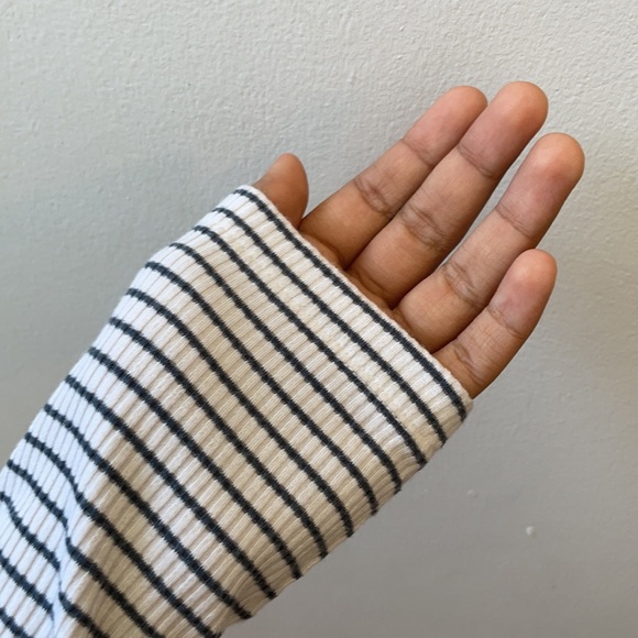 Lucky🍀Brand Los Angeles, California. Size: M/L . Made in the Philippines - Picture 7 of 7